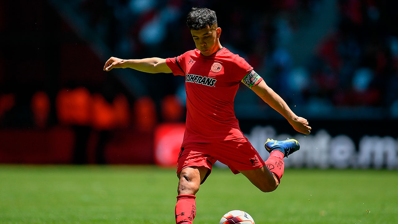 Leo-Fernandez-Toluca-Apuestas-Playcity-Deportes-2