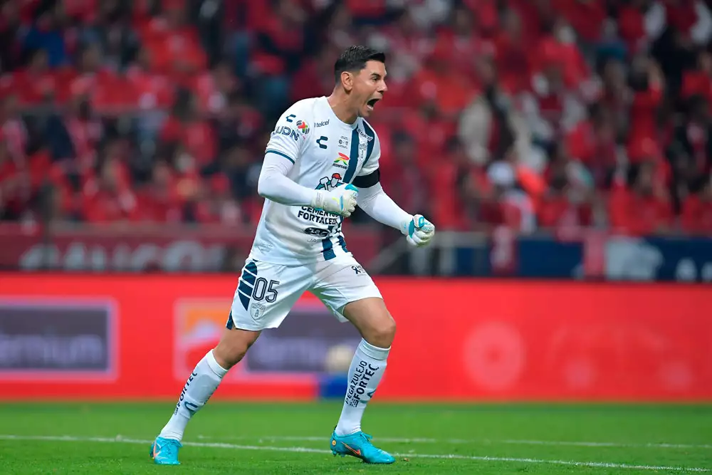 PlayCity-Apuestas-Oscar-Ustari-Pachuca-Liga-MX